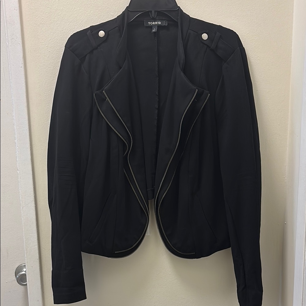Torrid Open Cropped Jacket - Picture 1 of 4